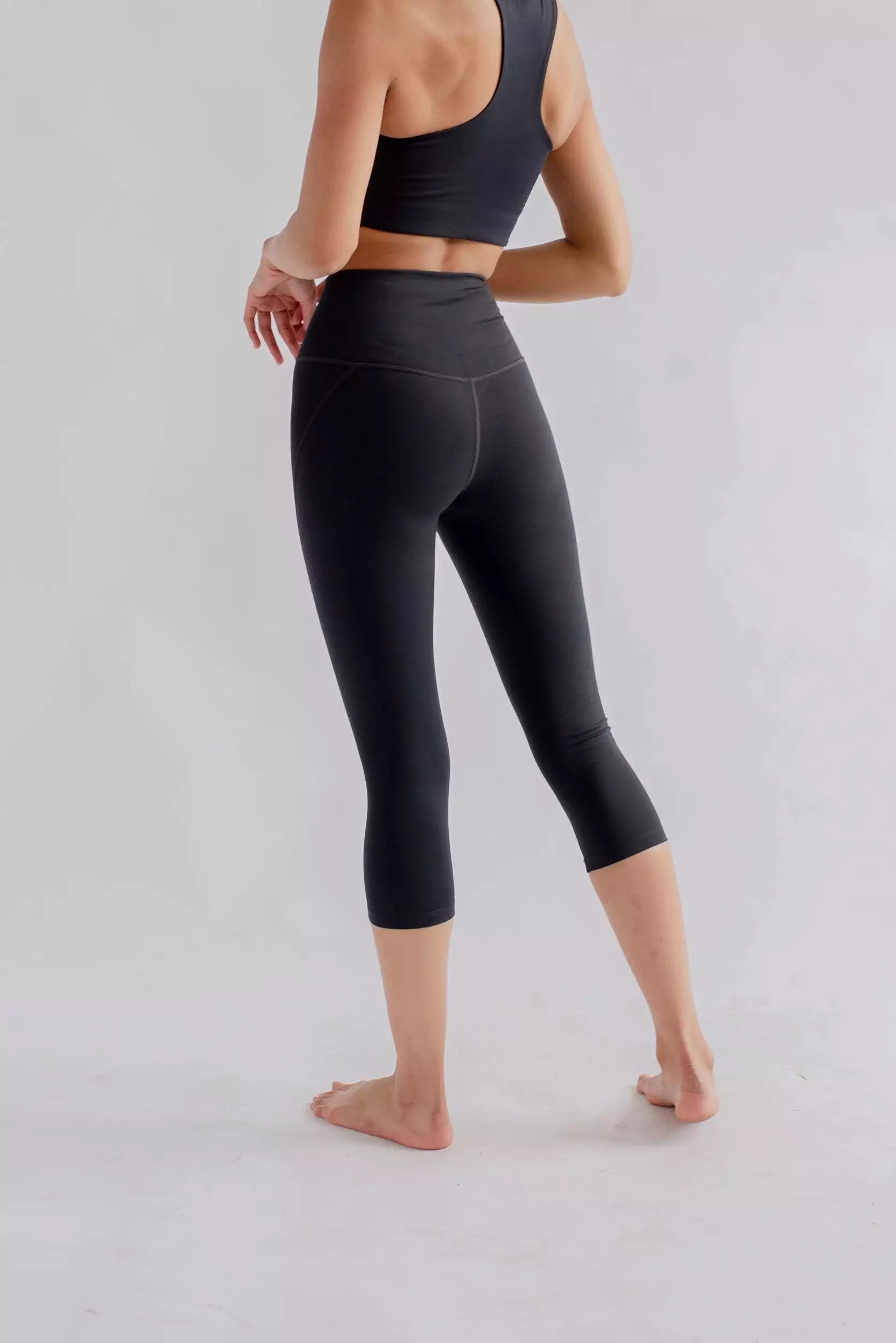 GIRLFRIEND COLLECTIVE Cropped Compressive High-Rise Legging 23.75