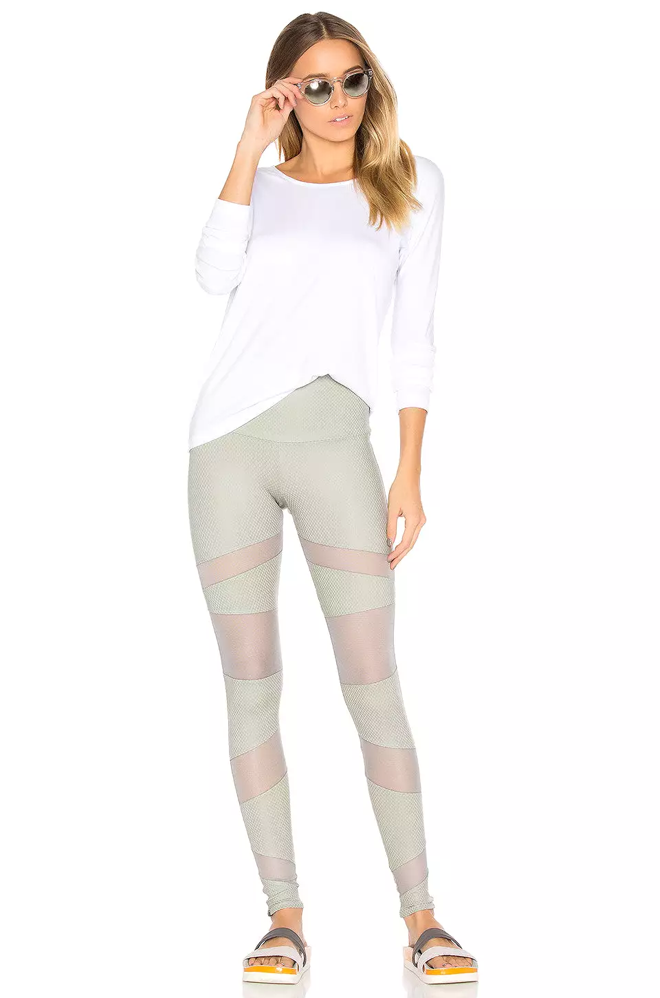 Onzie High Rise Legging Stone Fishnet