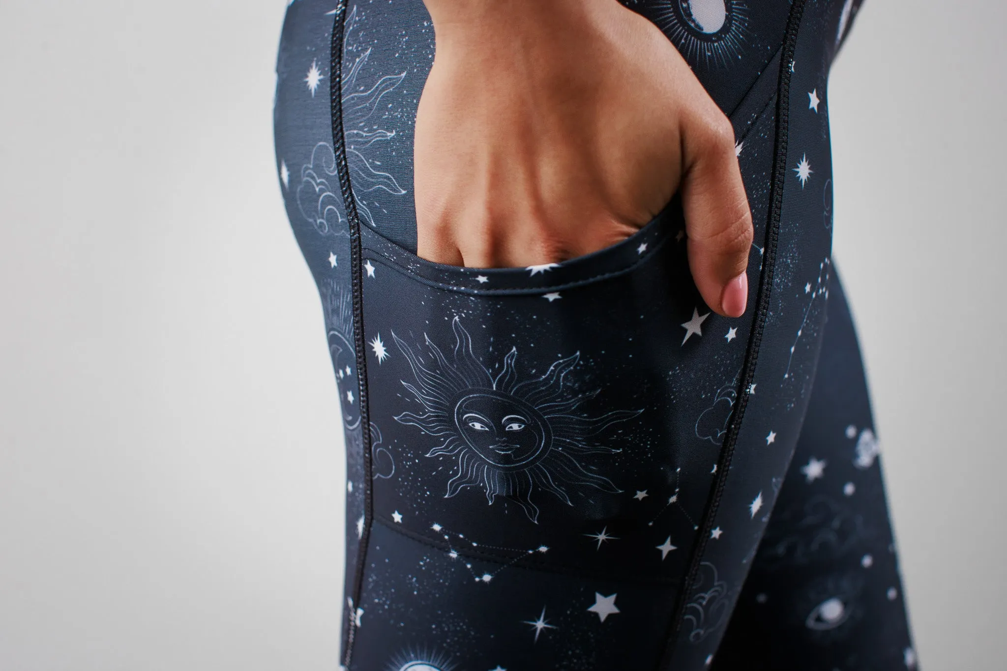 UNIVERSE Leggings