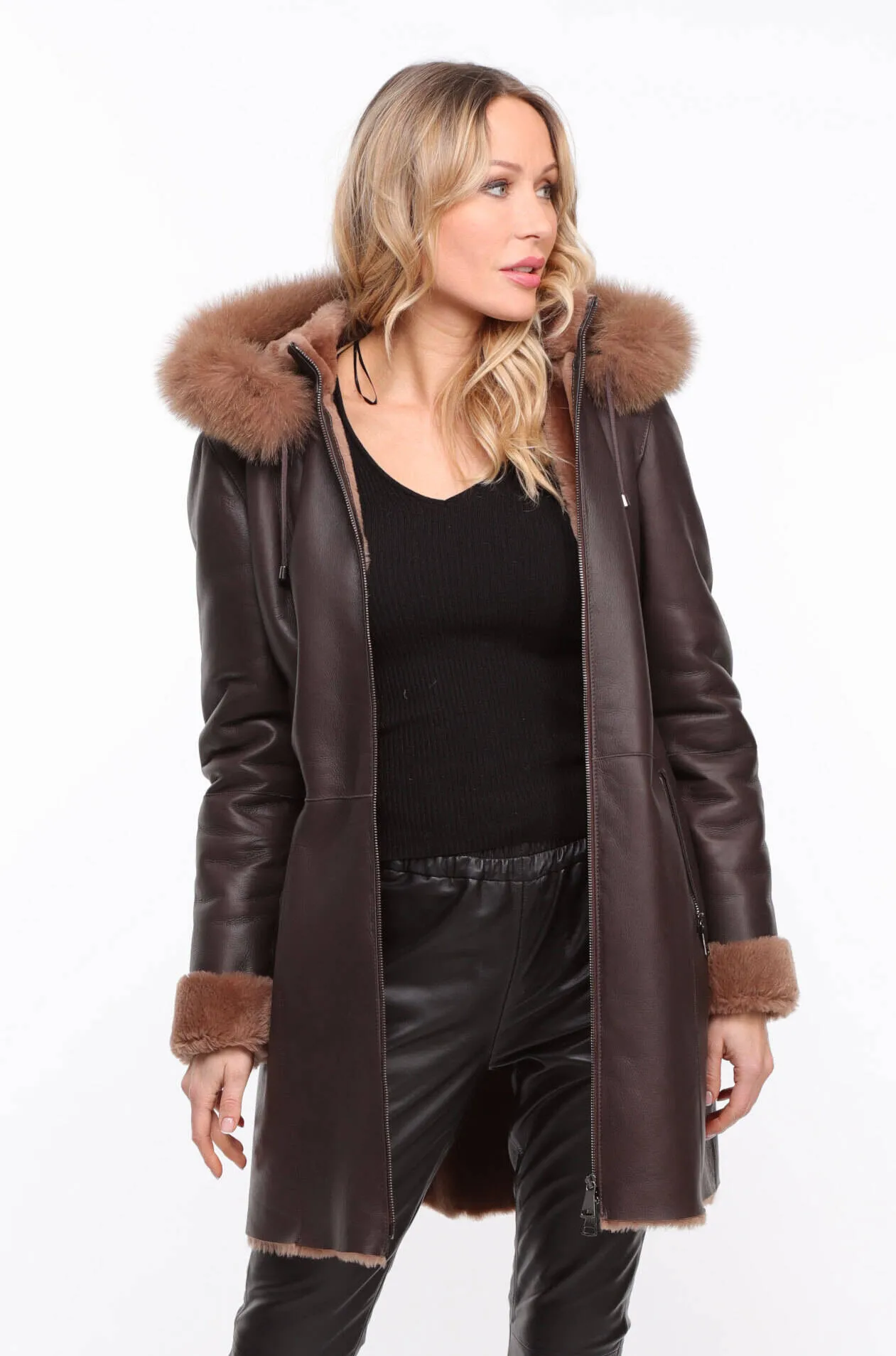 Women's chocolate hooded sheepskin coat \aurelia\